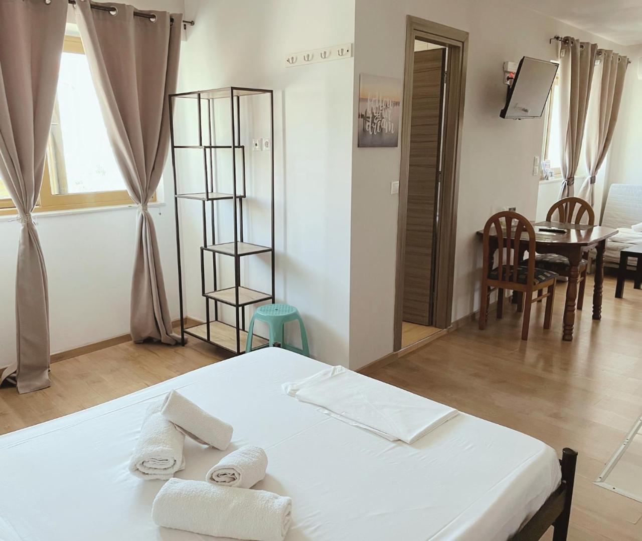 Zanteapts Buitenkant foto